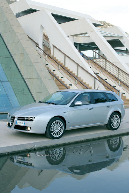 Alfa Romeo 159 SW 01