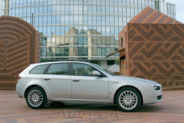 Alfa Romeo 159 SW 16