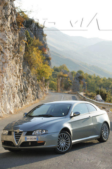 Alfa Romeo GT Coupe 12