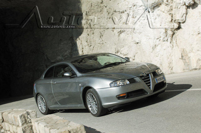 Alfa Romeo GT Coupe 20