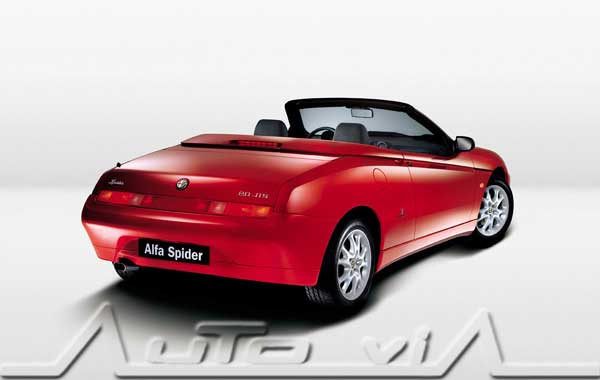 Alfa Romeo Spider 03