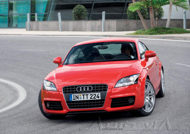 Audi TT Coupe 16