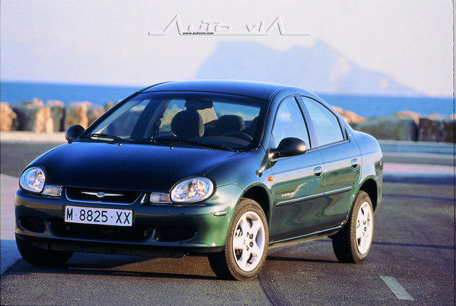 Chrysler Neon 9