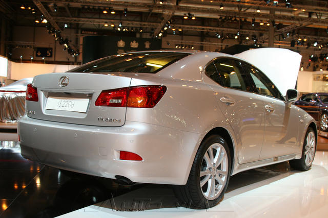 Lexus IS 5