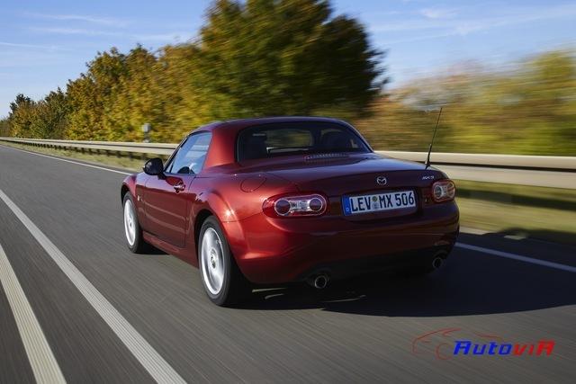 Mazda-MX5-2012-037