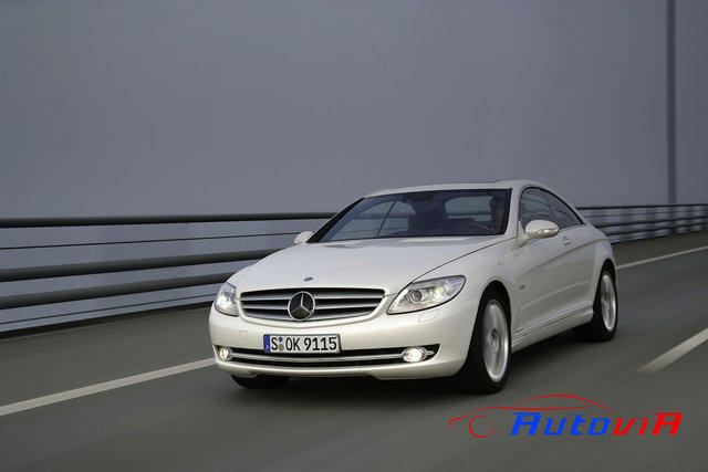 Mercedes-Benz Clase CL - CL 550 - 22.jpg