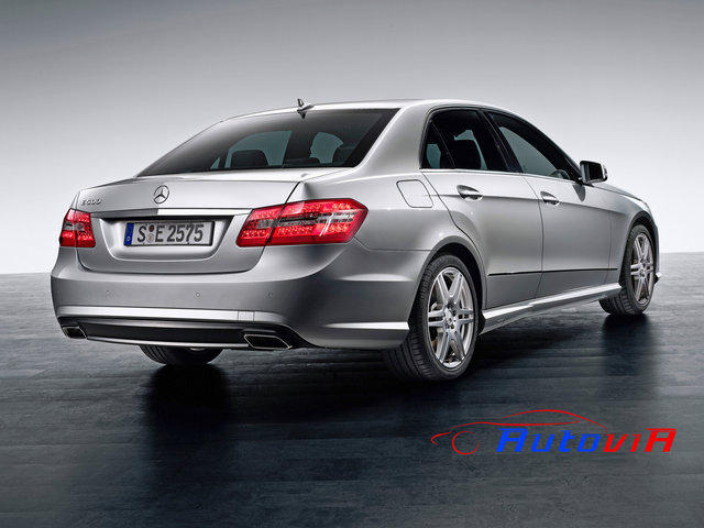 Mercedes-Benz Clase E - E550 4MATIC Sedan2010 - 00