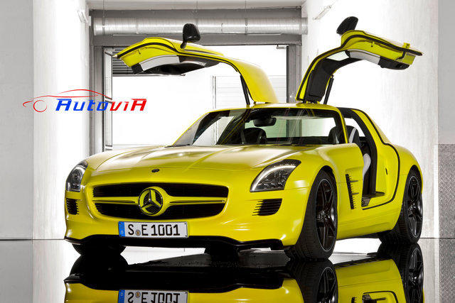 Mercedes-Benz SLS AMG E-CELL - 12