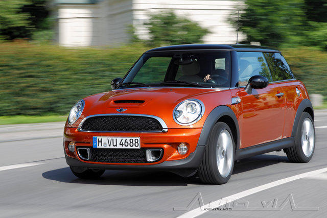 MINI Cooper S 2010 08