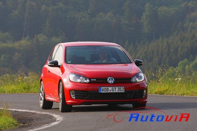 VolksWagen - Golf GTI 35 Aniversario - 09