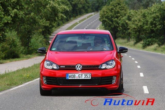 VolksWagen - Golf GTI 35 Aniversario - 27