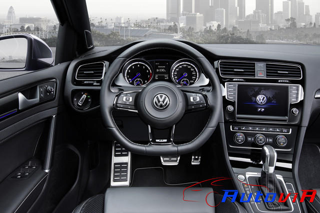 VW Golf R Variant 2014 07