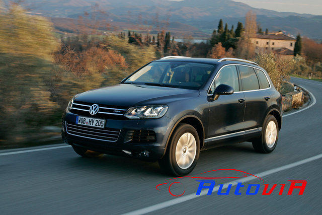 VolksWagen - Touareg Hybrid- 07